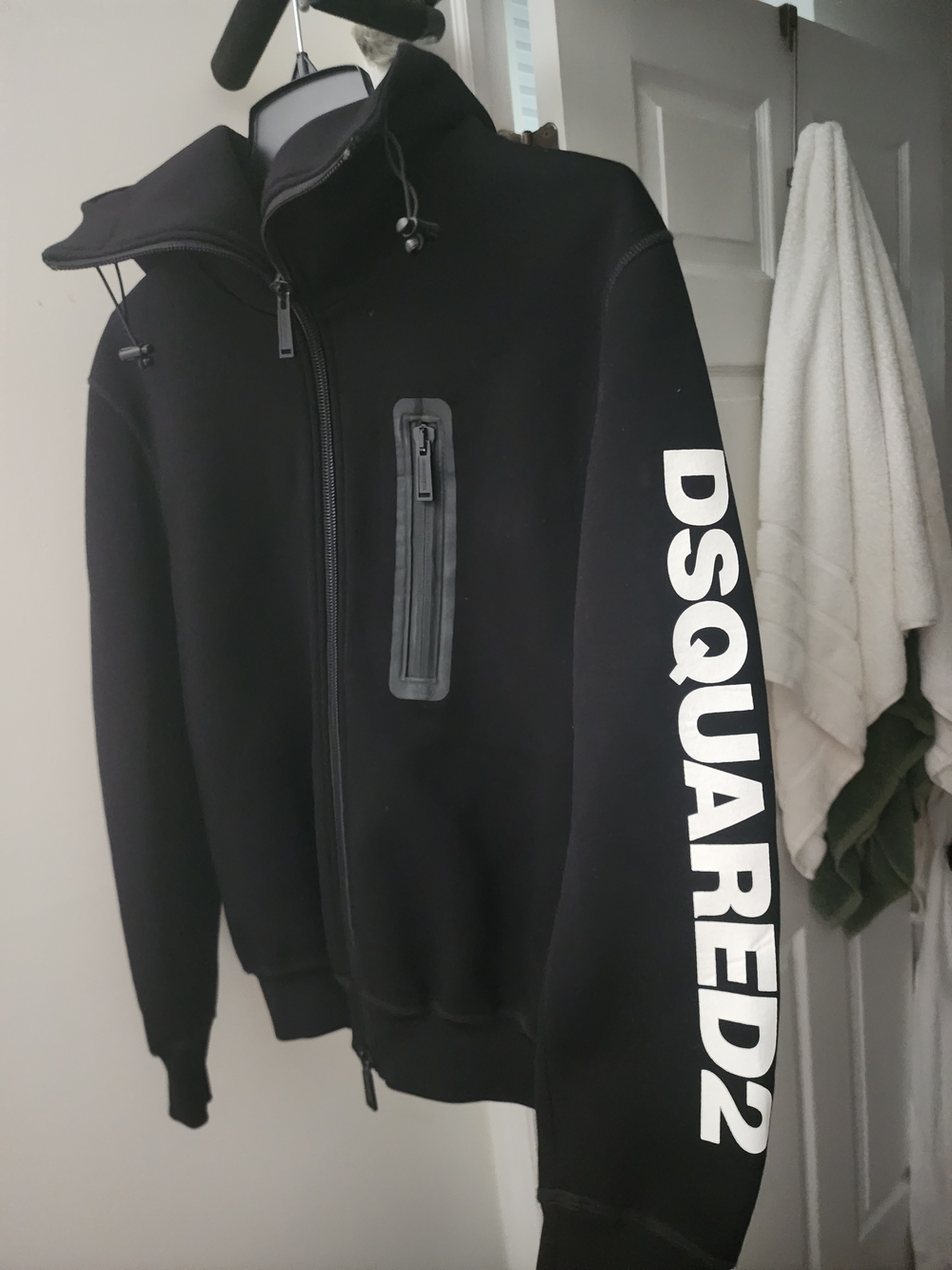 DSQUARED2 Black Full-Zip Hooded Sweatshirt with Sleeve Logo. Never Worn. New!!
